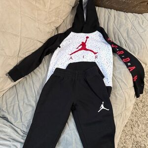 Jordan Black and White Speckled Apparel Set
